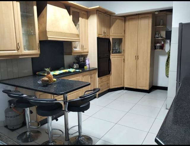 3 BEDROOM HOUSE FOR SALE IN GLEN MARAIS